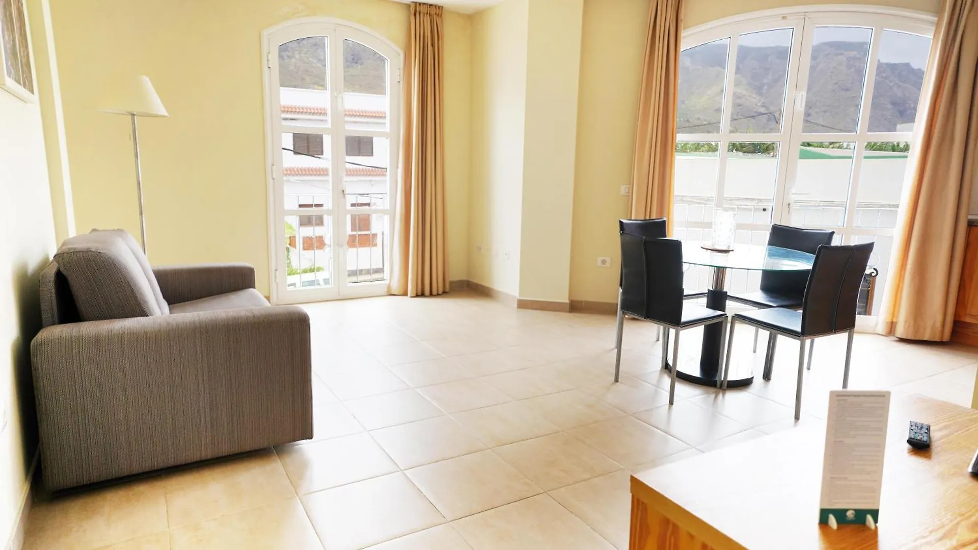 Coral Los Silos - Your Natural Accommodation Choice