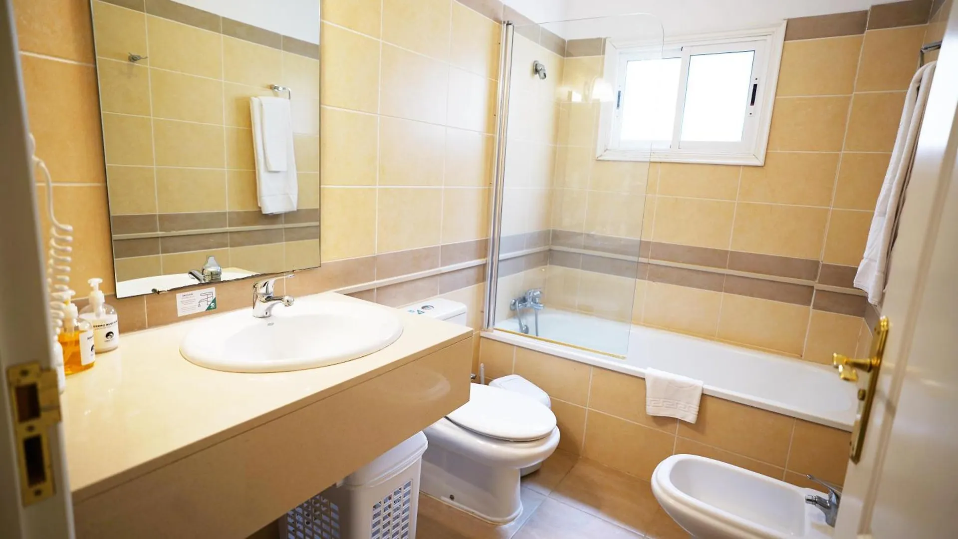 Coral Los Silos - Your Natural Accommodation Choice Apartment